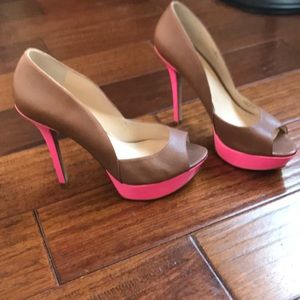 Tan and Pink Sole Pumps! Worn 1 Time!